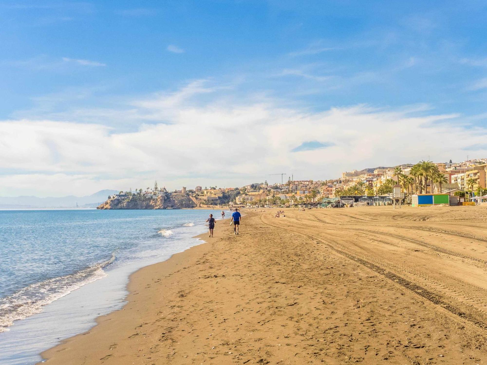 Centrico Apartamento Con Terraza En La Playa Rincón de la Victoria Eksteriør bilde
