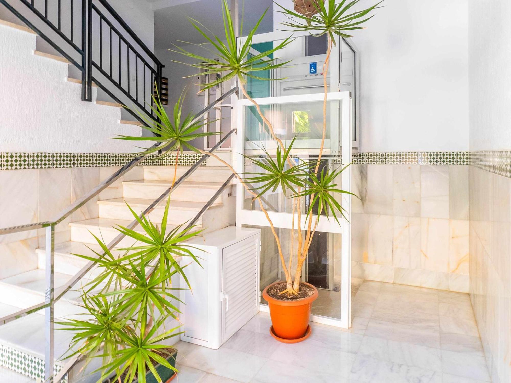 Centrico Apartamento Con Terraza En La Playa Rincón de la Victoria Eksteriør bilde