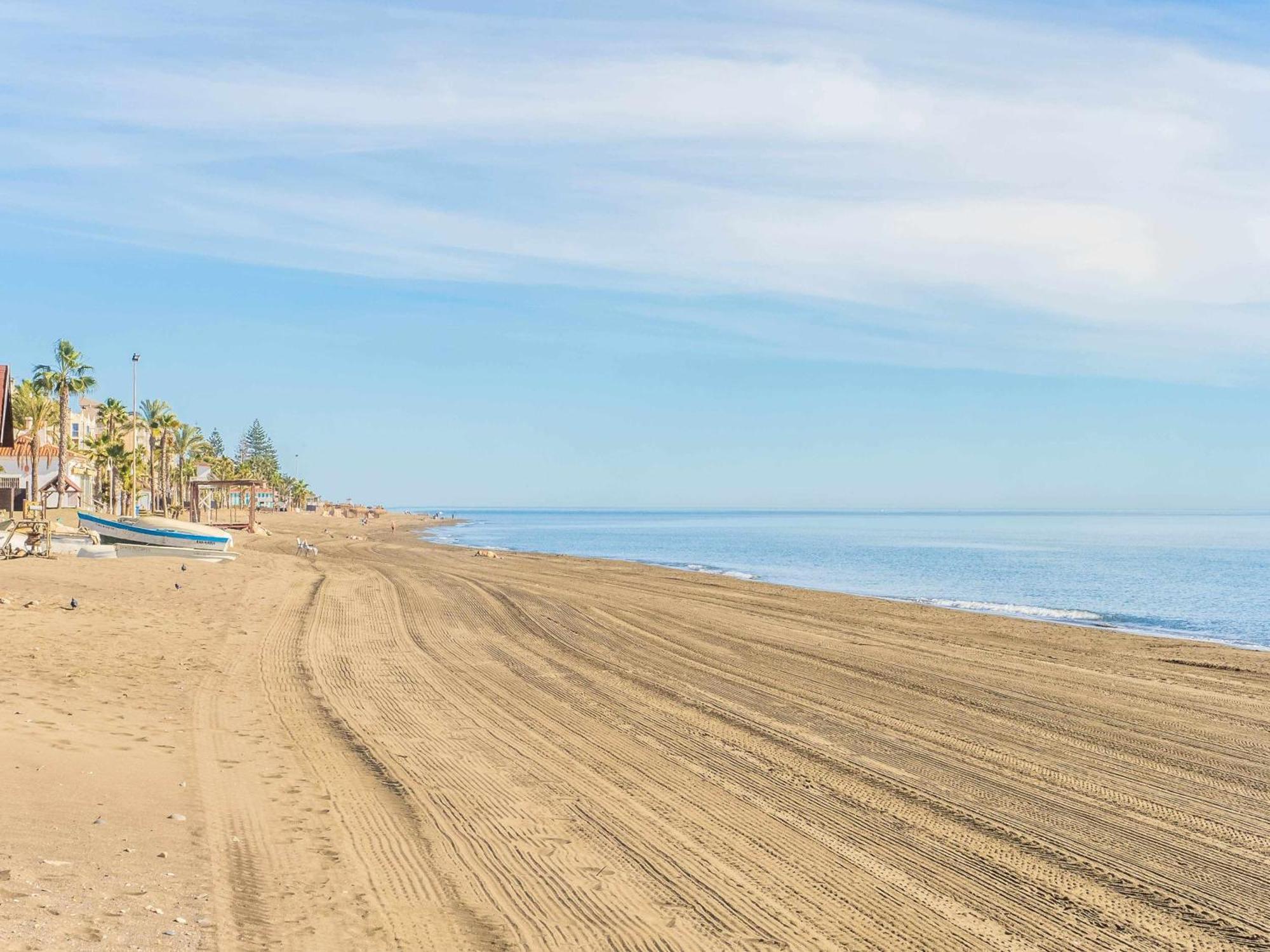 Centrico Apartamento Con Terraza En La Playa Rincón de la Victoria Eksteriør bilde