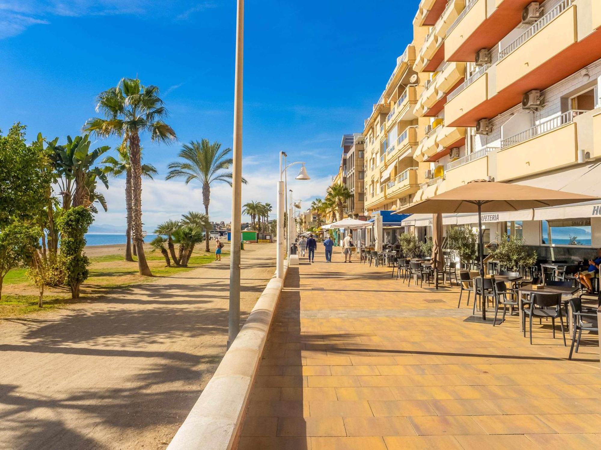 Centrico Apartamento Con Terraza En La Playa Rincón de la Victoria Eksteriør bilde